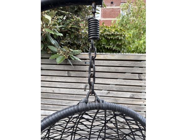 Hangstoel swing zwart