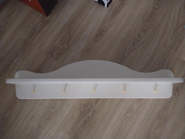 Commode met wandplank