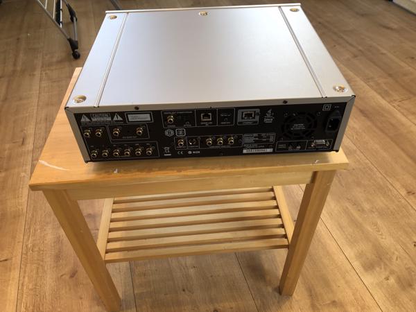 Denon DBP-4010UD (Blue-Ray) Universal Audio/Video player.