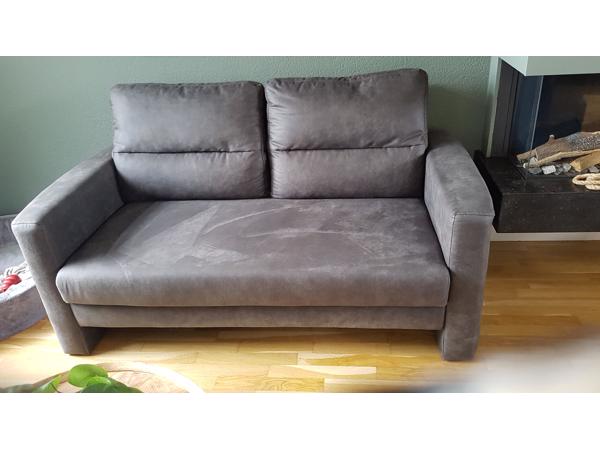 Gratis af te halen zo goed als nieuw 2 zitsbankie