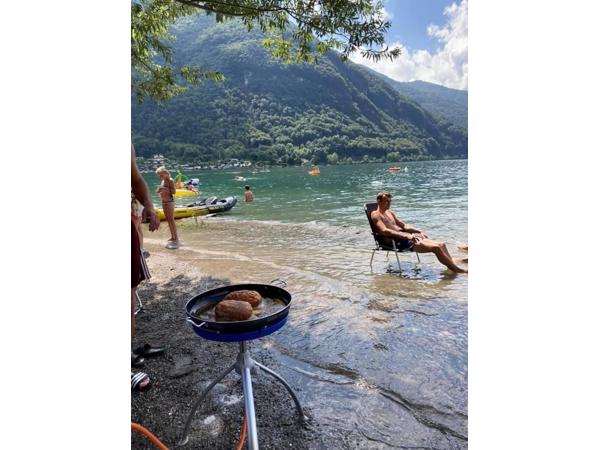 Vakantie italie , luganomeer, Comomeer, aan het strand 🏖