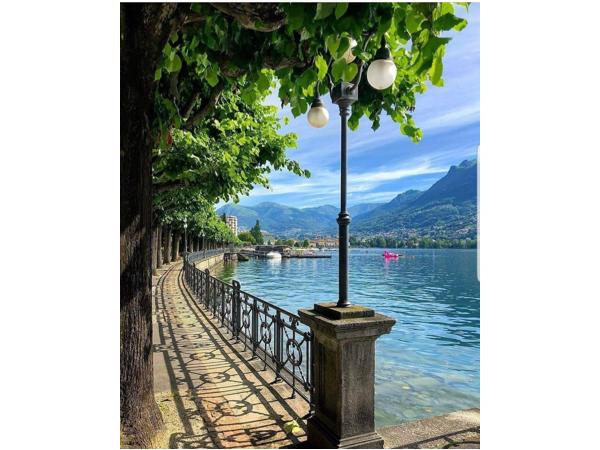 Vakantie italie , luganomeer, Comomeer, aan het strand 🏖