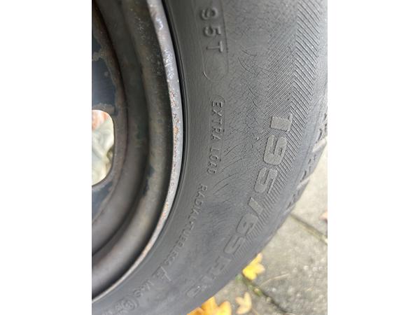 Winterbanden met velgen