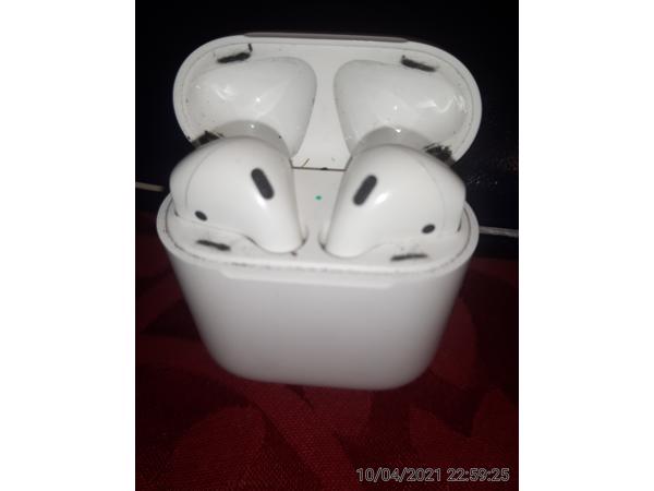 Airpods Aplle...........