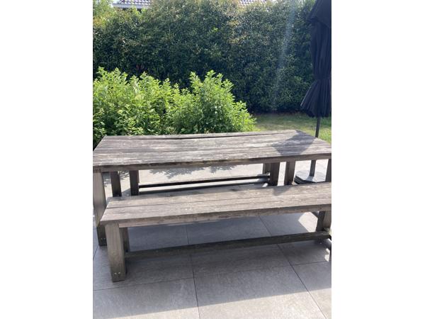 Steigerhouten picknicktafel en bank