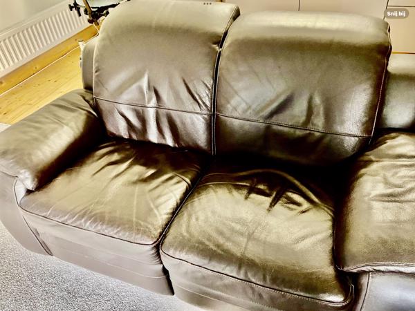 Twee Deelbare Banken van Leer