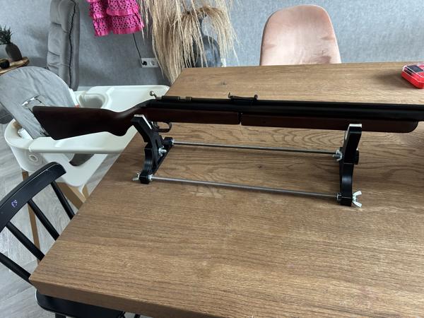 Sheridan 5.05 bj 81 houdt zijn druk