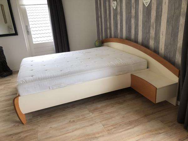 Compleet bed met matras van 160 bij 200 incl bedbodem
