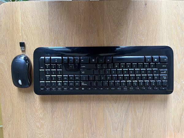 Draadloos toetsenbord en muis