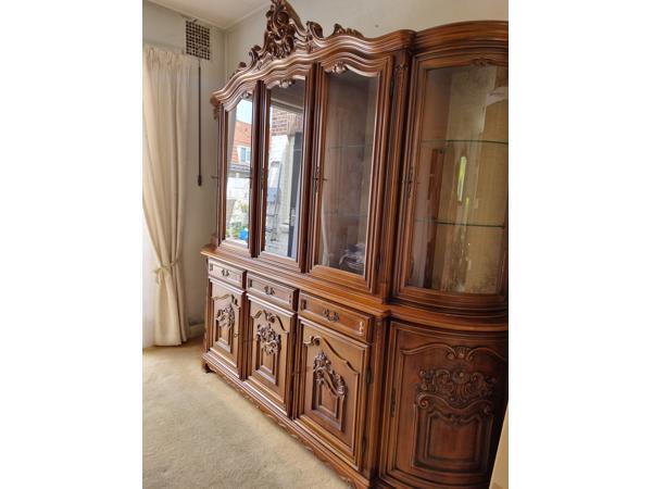 Prachtige houten kast.