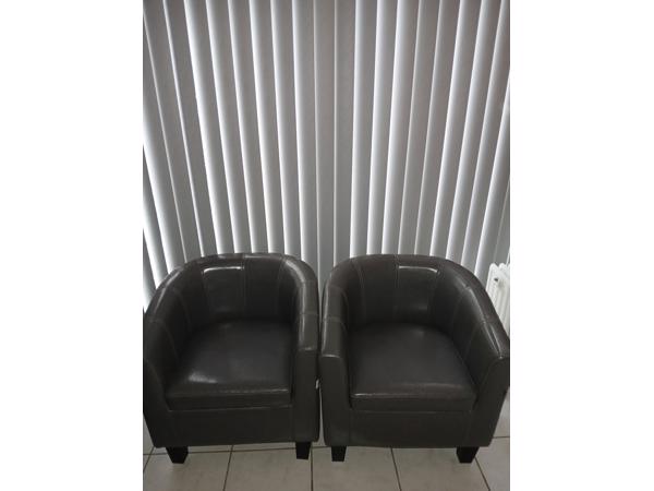 Te Koop 2 knusse stoeltjes voor een klein prijsje