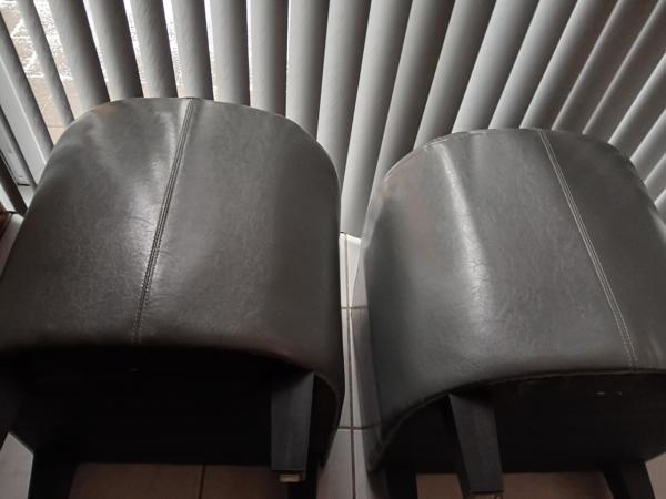 Te Koop 2 knusse stoeltjes voor een klein prijsje