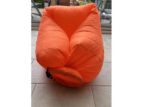 Nieuwe Sunny Orange SeatZac lucht gevuld oranje zitzak