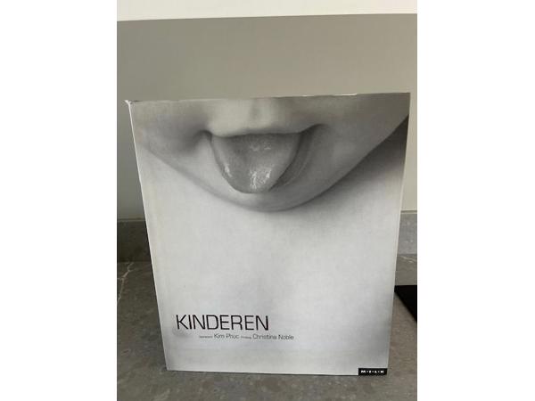 Vele boeken in goede staat om ruimte te maken in mijn boekenkast