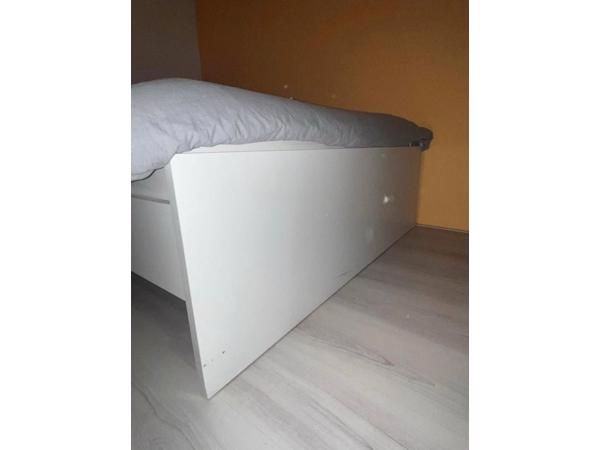Gratis bed 140x200 - zaterdagochtend ophalen!