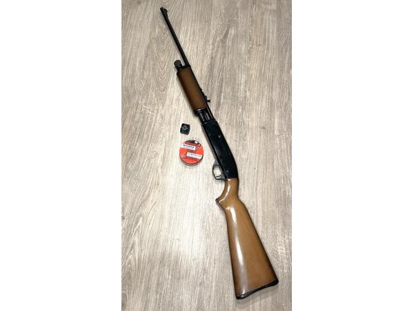 Crosman 622 pell clip repeater luchtbuks