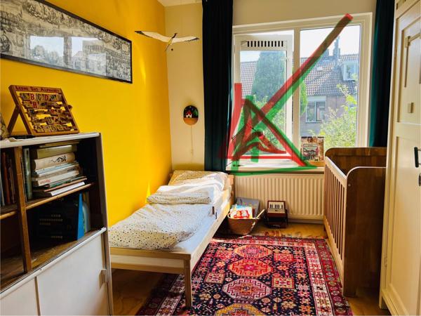 2 kinderbedden - morgen 29 juni ophalen!