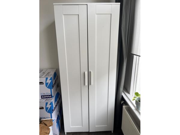 Witte Ikea kast BRIMNES met 2 deuren
