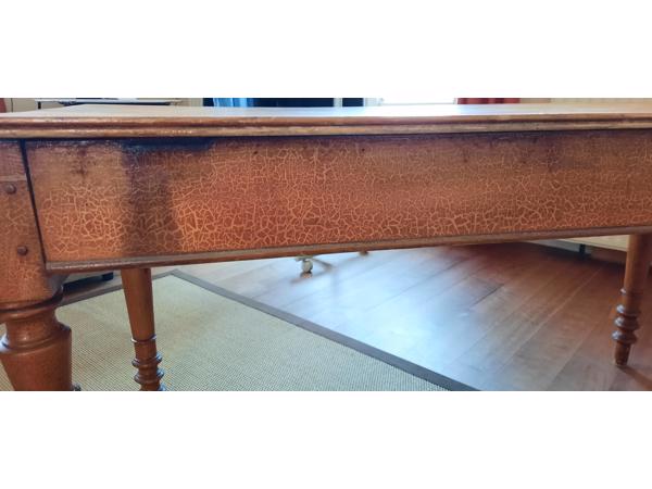 Antiek bakkerstafel met rijsbak