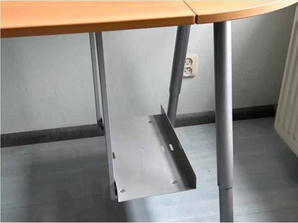 Verstelbaar bureauhoek met computertoren ophanging (rechts)