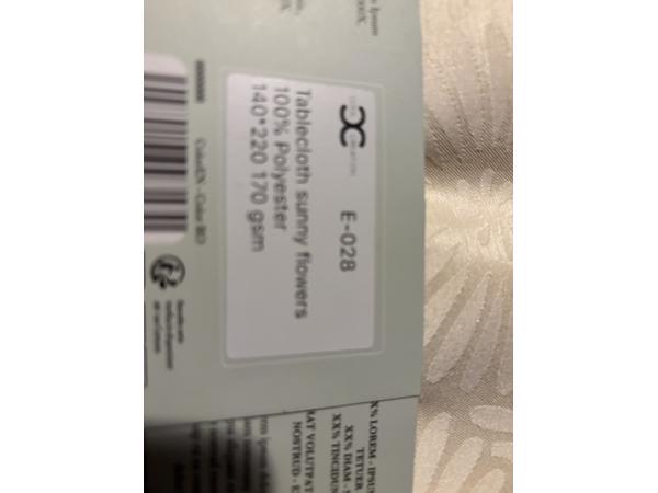 Tafelkleed nieuw Sunny Flowers 140 x 220 cm tafellaken.