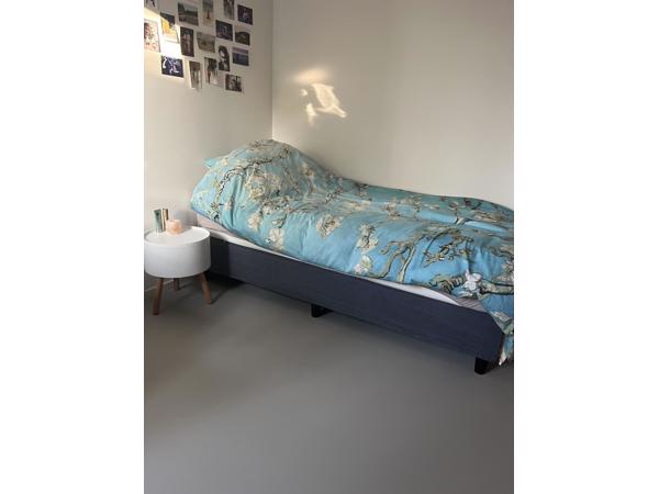 Mooie boxspring 200x80cm in/ex matras