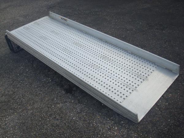 Oprijplaat Altec Drempelhulpen Oprijplaten Rampe