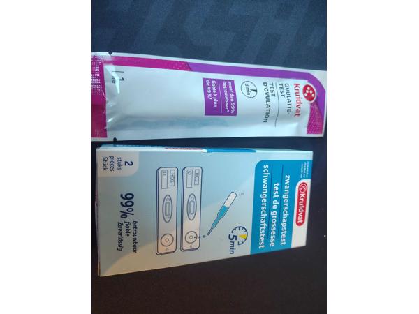 2 zwangerschapstesten + 1 ovulatietest