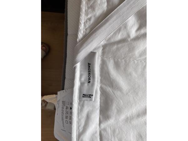 GRATIS 2-persoons Ikea bed (160x200 cm)