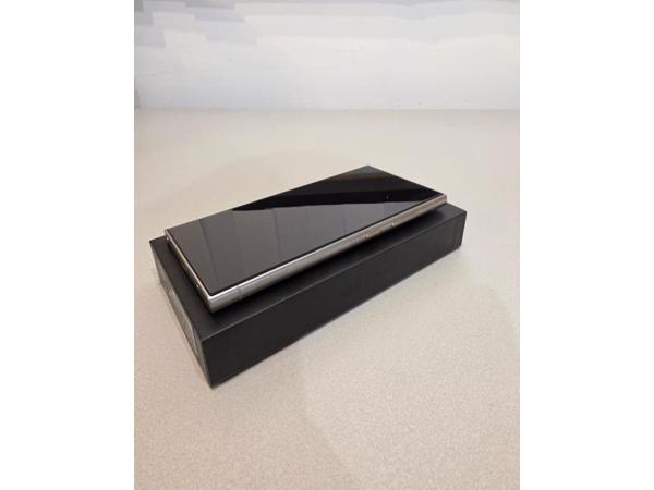 Samsung S24 ultra 256GB