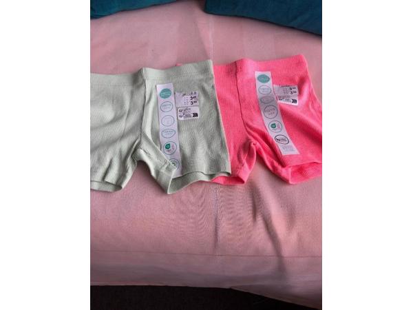 2 stuks nieuw kinder tricot boxer maat 110--116