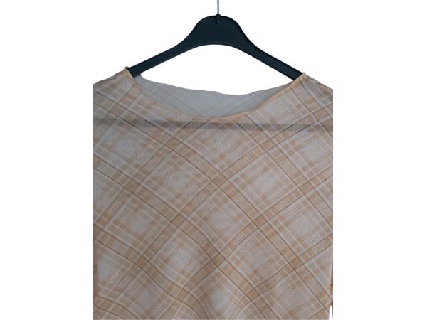 Doorschijnende top beige M