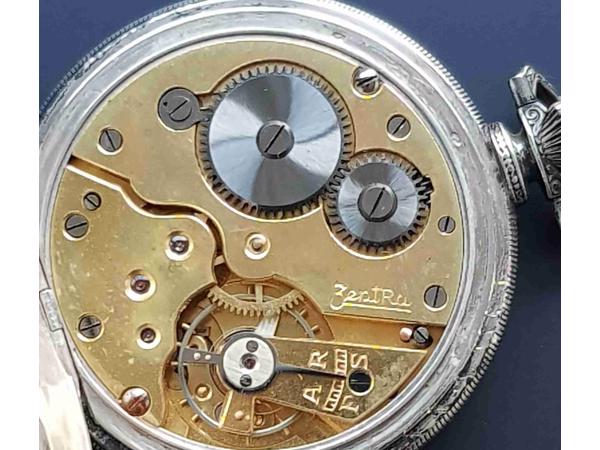 Zilveren ZentRa zakhorloge, met ketting niet werkend