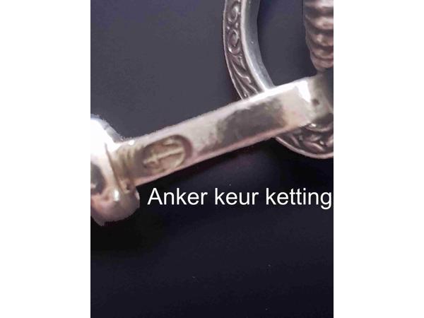 Zilveren ZentRa zakhorloge, met ketting niet werkend