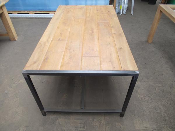 Goedkope mooie eiken tafels in de aanbieding