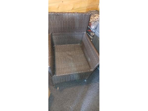 Stoelen 3 stuks gratis