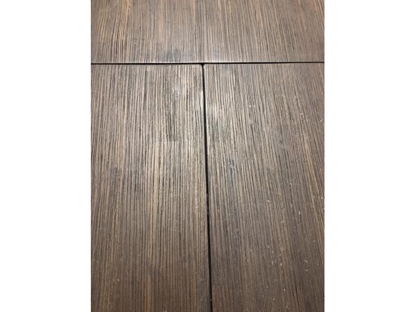 Donkerbruine eettafel – 6p - stevig en sfeervol