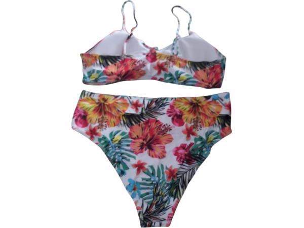 3 delig bikini set wit bloemen XXL