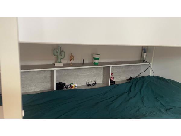 Stevig stapelbed Taylor