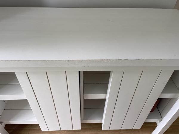 Commode met schuifdeuren