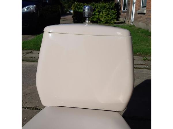 70's Camee kleurig SPHINX duoblok toilet, wastafel, planchet