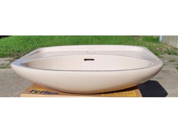 70's Camee kleurig SPHINX duoblok toilet, wastafel, planchet