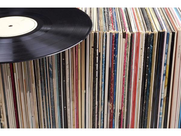 LP hoezen gezocht (voor aan de muur)