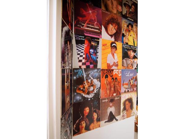 LP hoezen gezocht (voor aan de muur)