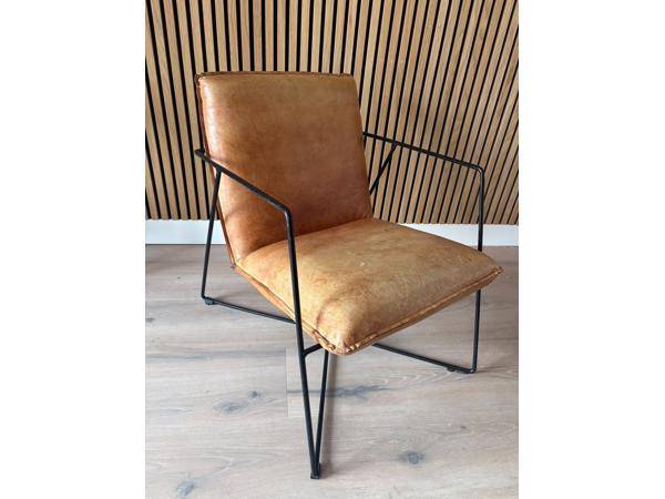 2 cognac stoelen / fauteuils