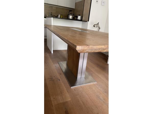 Houten eettafel