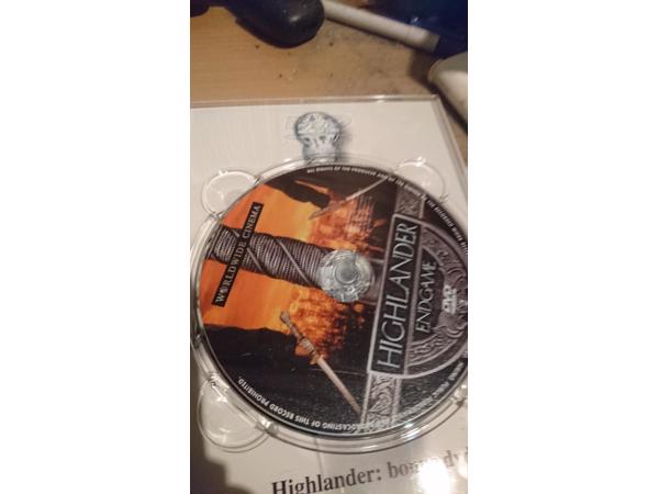 highlander 5 dvd box,z.g.a.n ,kost 2e hands 75 euro bij bol.