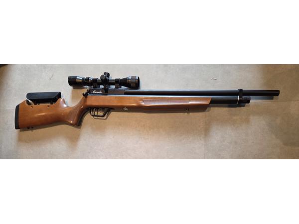 Benjamin marauder wood pcp geweer