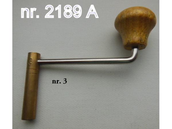 Nr. 920 messing kloksleutel va. € 2,35