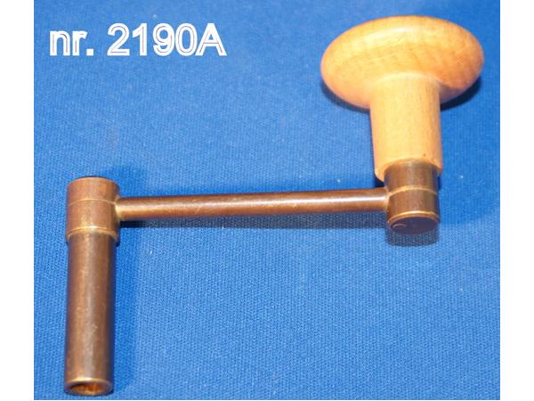 Nr. 920 messing kloksleutel va. € 2,35